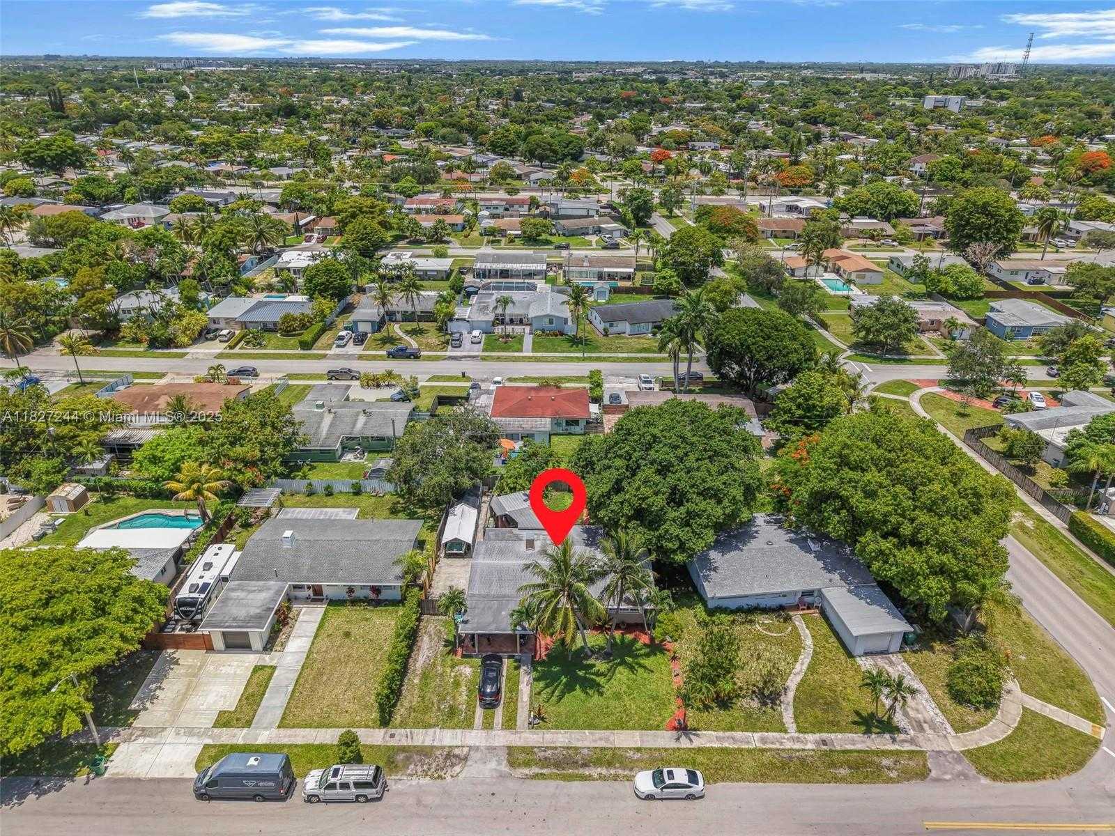 Small Image of 9365 JAMAICA DR, Cutler Bay Number 37