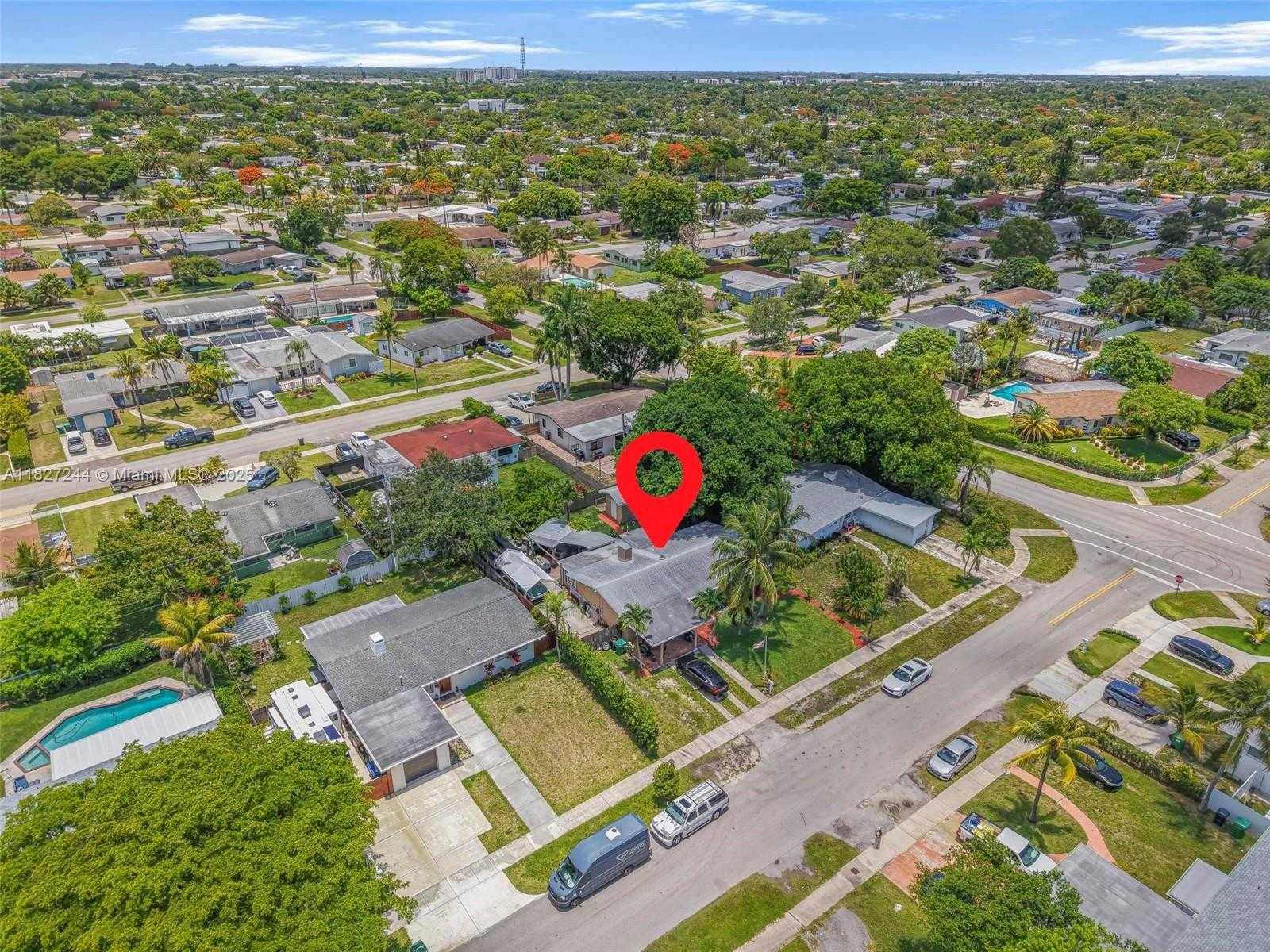 Small Image of 9365 JAMAICA DR, Cutler Bay Number 38
