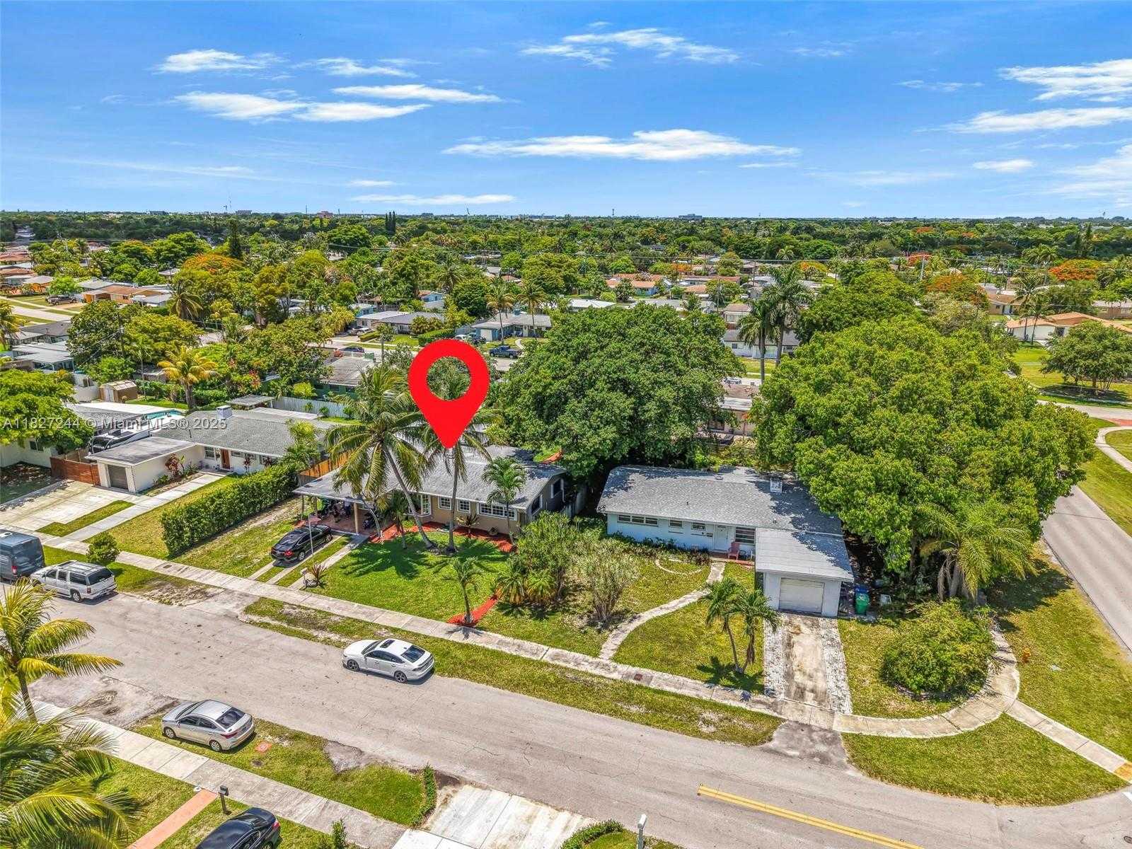 Small Image of 9365 JAMAICA DR, Cutler Bay Number 39
