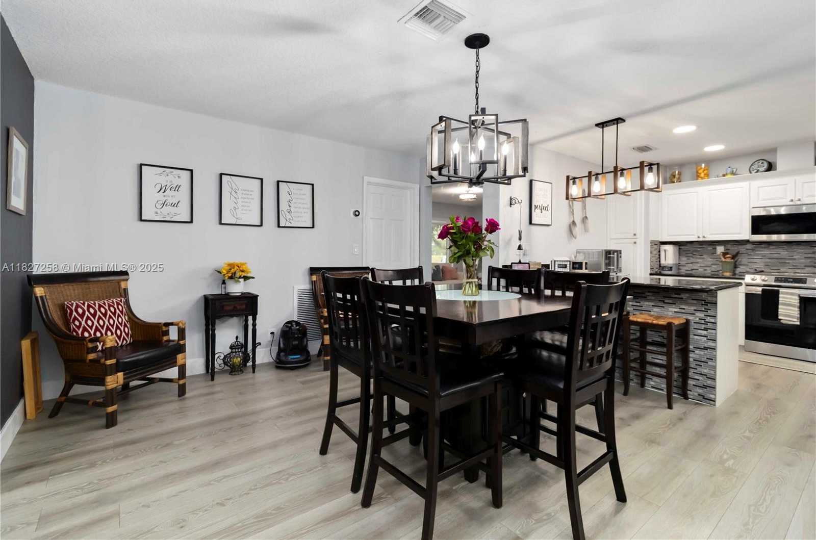 Small Image of 431 SOUTH OLD HIATUS RD, Plantation Number 17