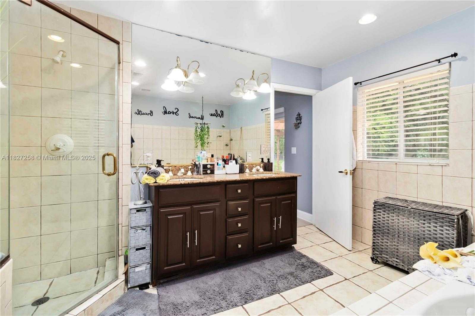 Small Image of 431 SOUTH OLD HIATUS RD, Plantation Number 21