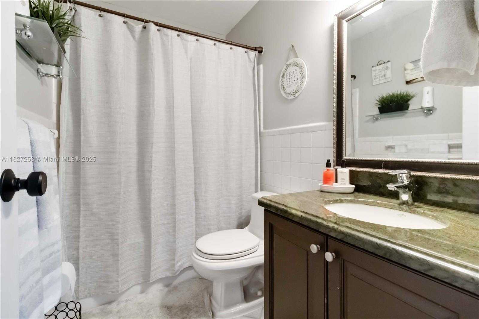 Small Image of 431 SOUTH OLD HIATUS RD, Plantation Number 29