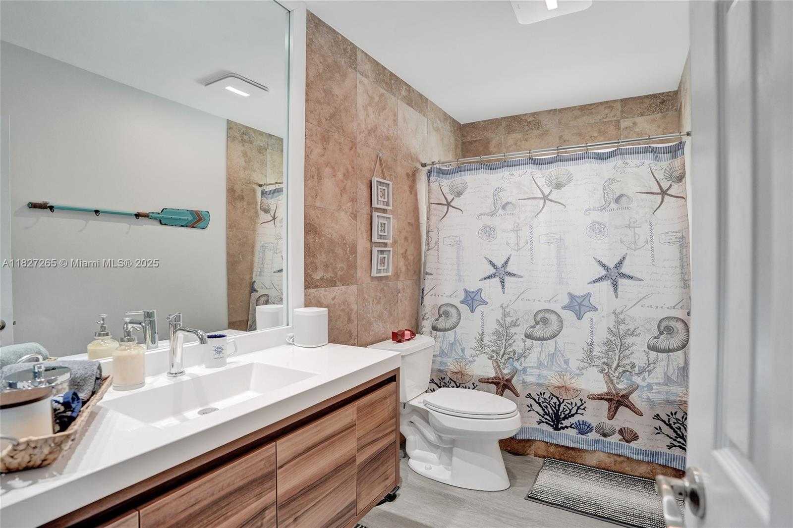 Small Image of 1555 NORTH EAST 35TH ST, Oakland Park Number 27