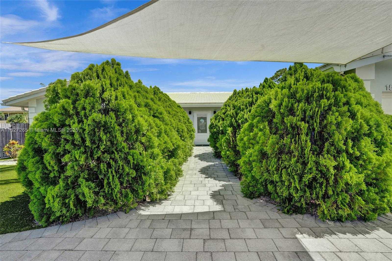 Small Image of 1555 NORTH EAST 35TH ST, Oakland Park Number 3