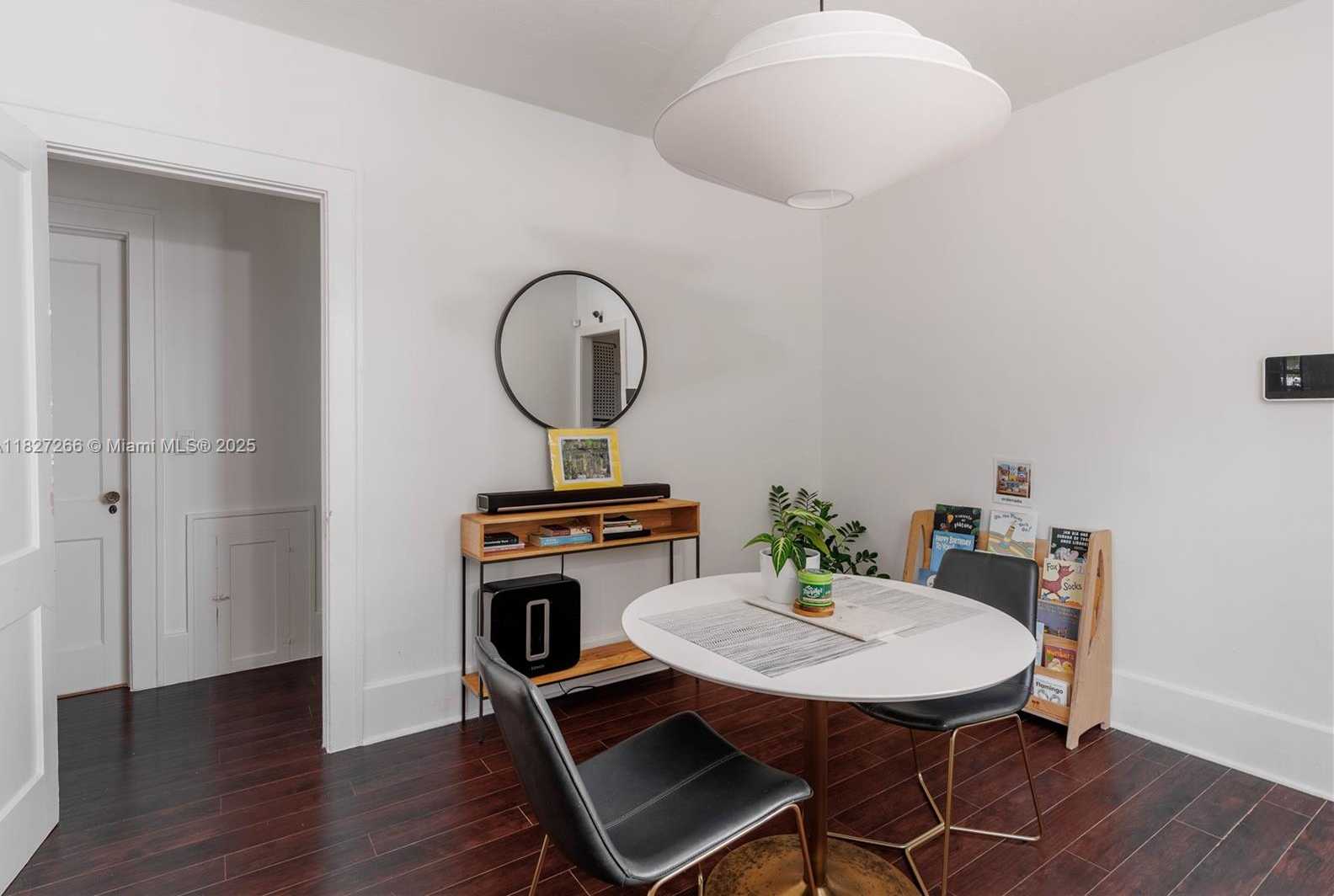 Small Image of 1210 GENOA ST, Coral Gables Number 10