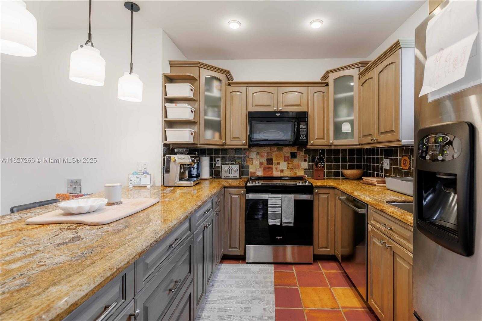 Small Image of 1210 GENOA ST, Coral Gables Number 14