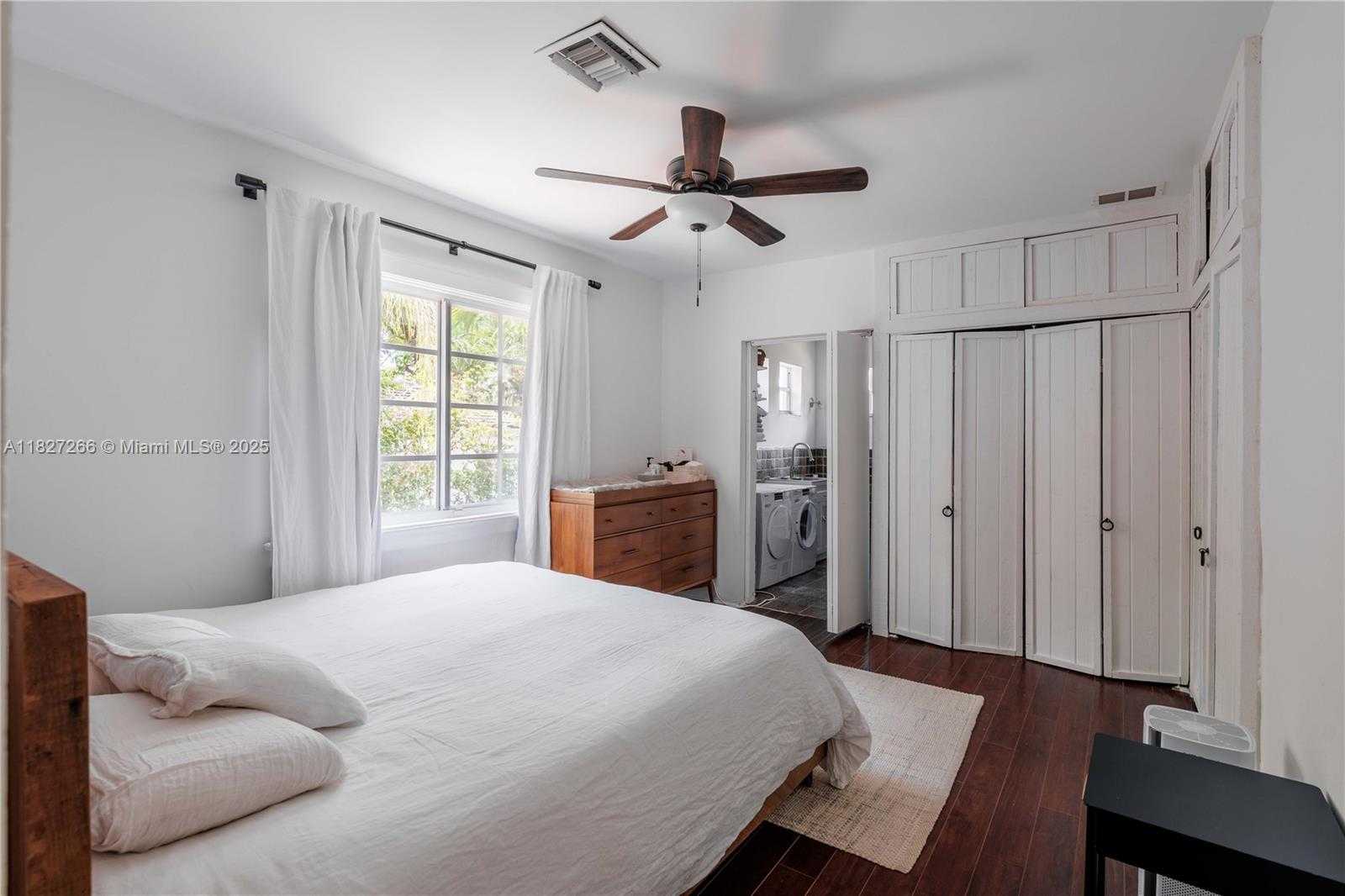 Small Image of 1210 GENOA ST, Coral Gables Number 22