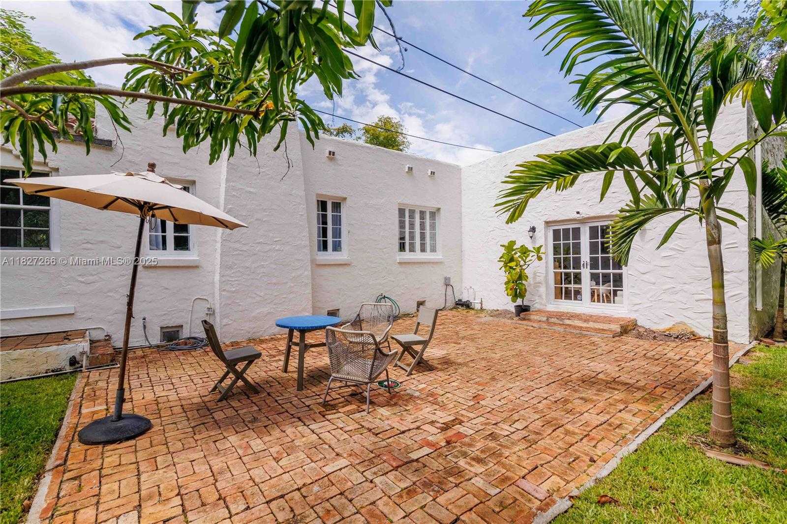 Small Image of 1210 GENOA ST, Coral Gables Number 27