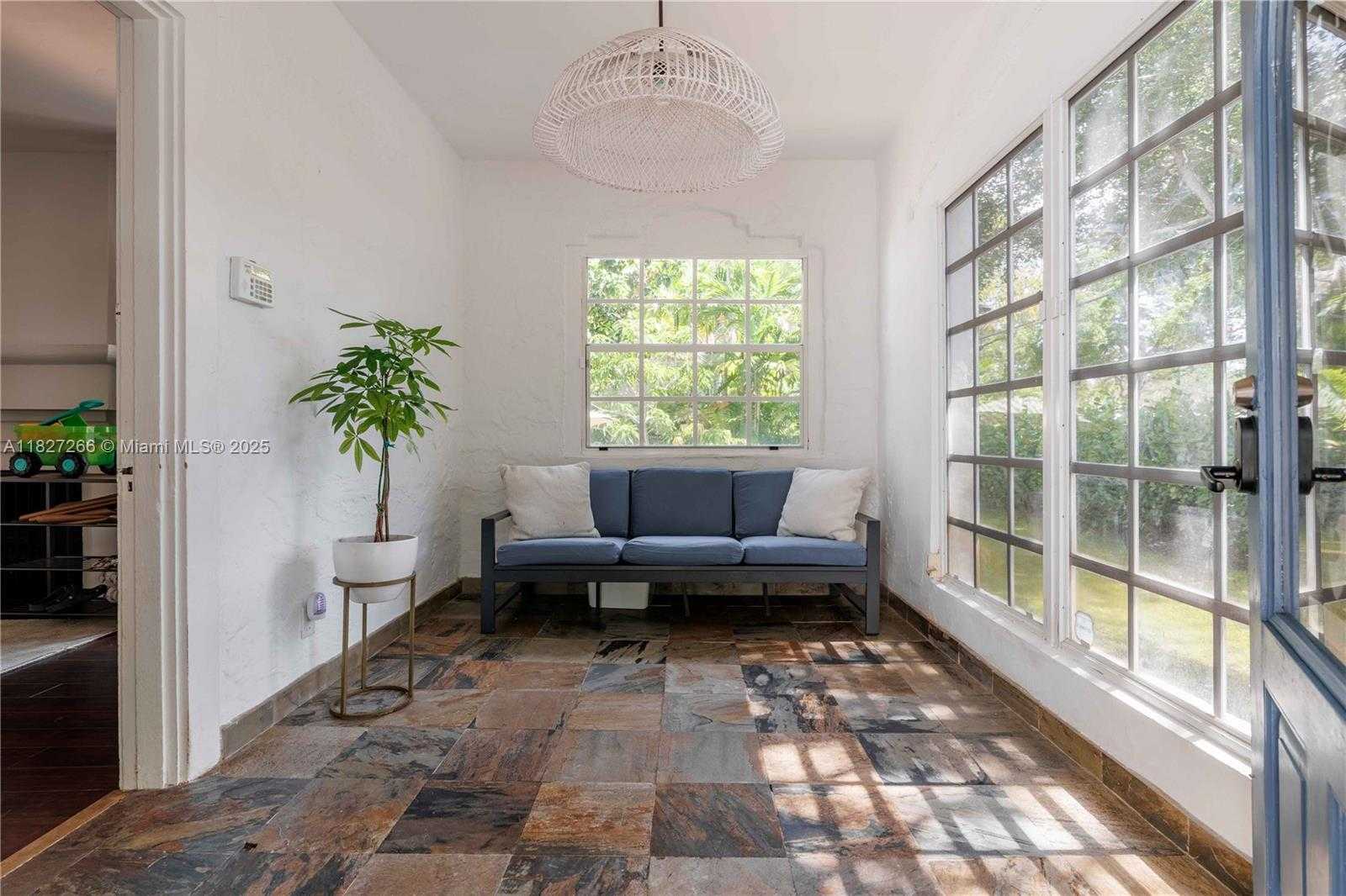 Small Image of 1210 GENOA ST, Coral Gables Number 34
