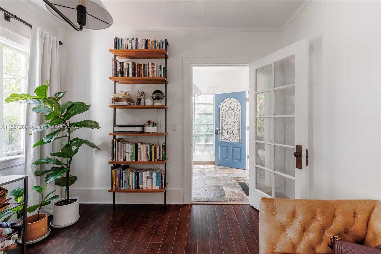 Small Image of 1210 GENOA ST, Coral Gables Number 6