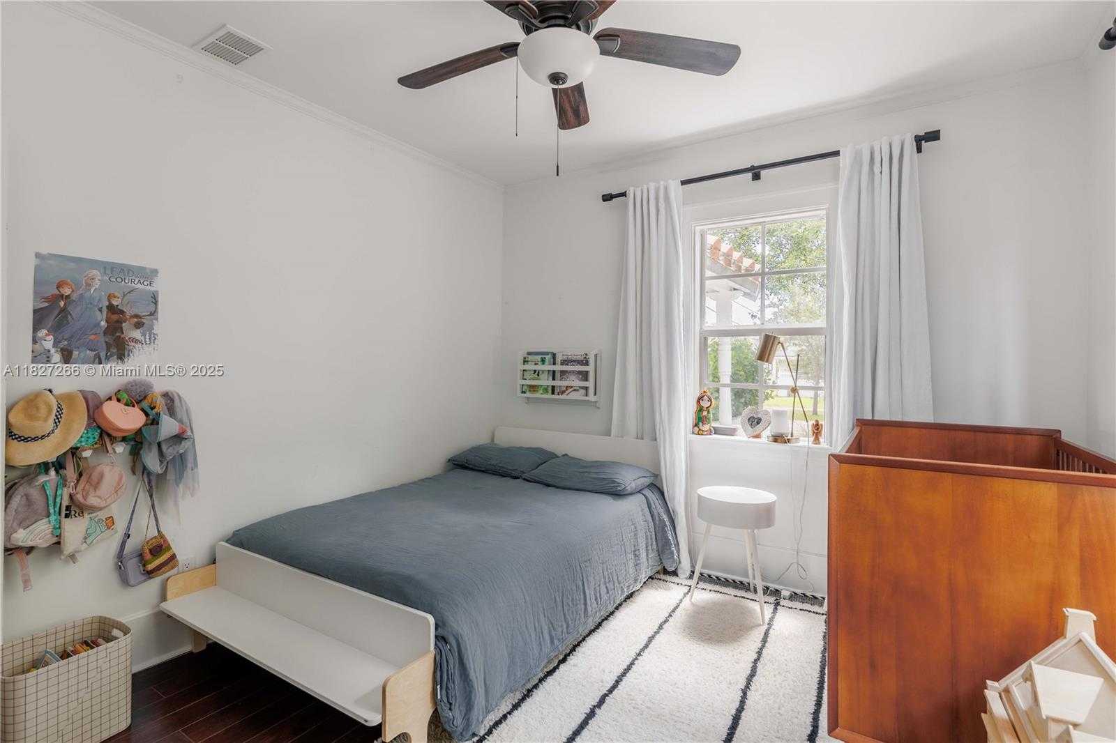 Small Image of 1210 GENOA ST, Coral Gables Number 60