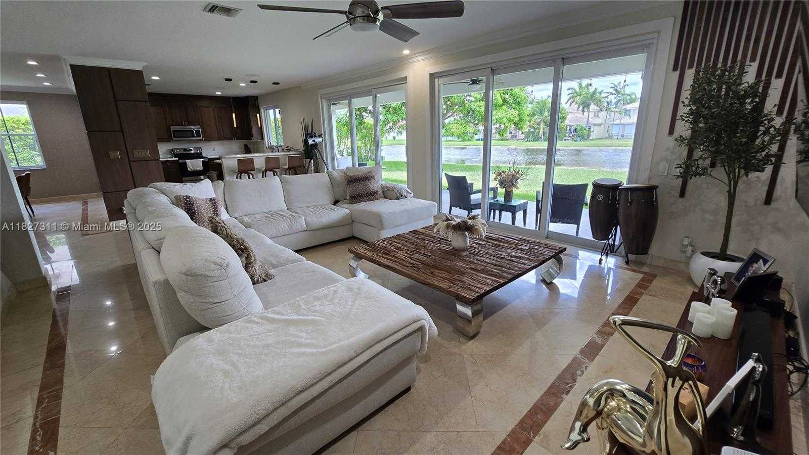 Small Image of 1425 CROSSBILL CT, Weston Number 17