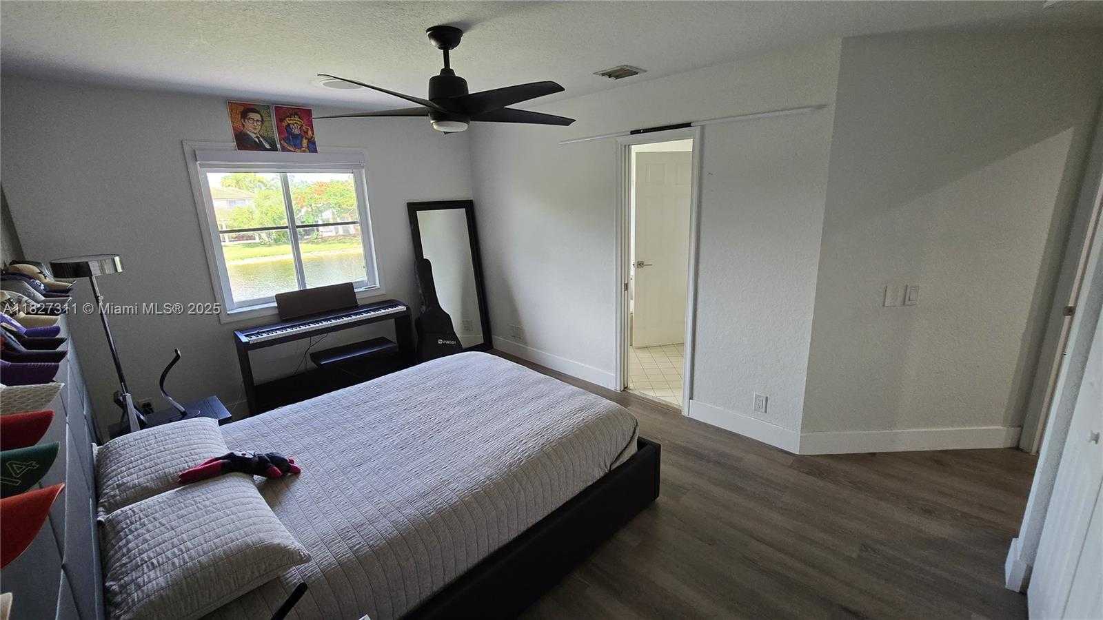 Small Image of 1425 CROSSBILL CT, Weston Number 32