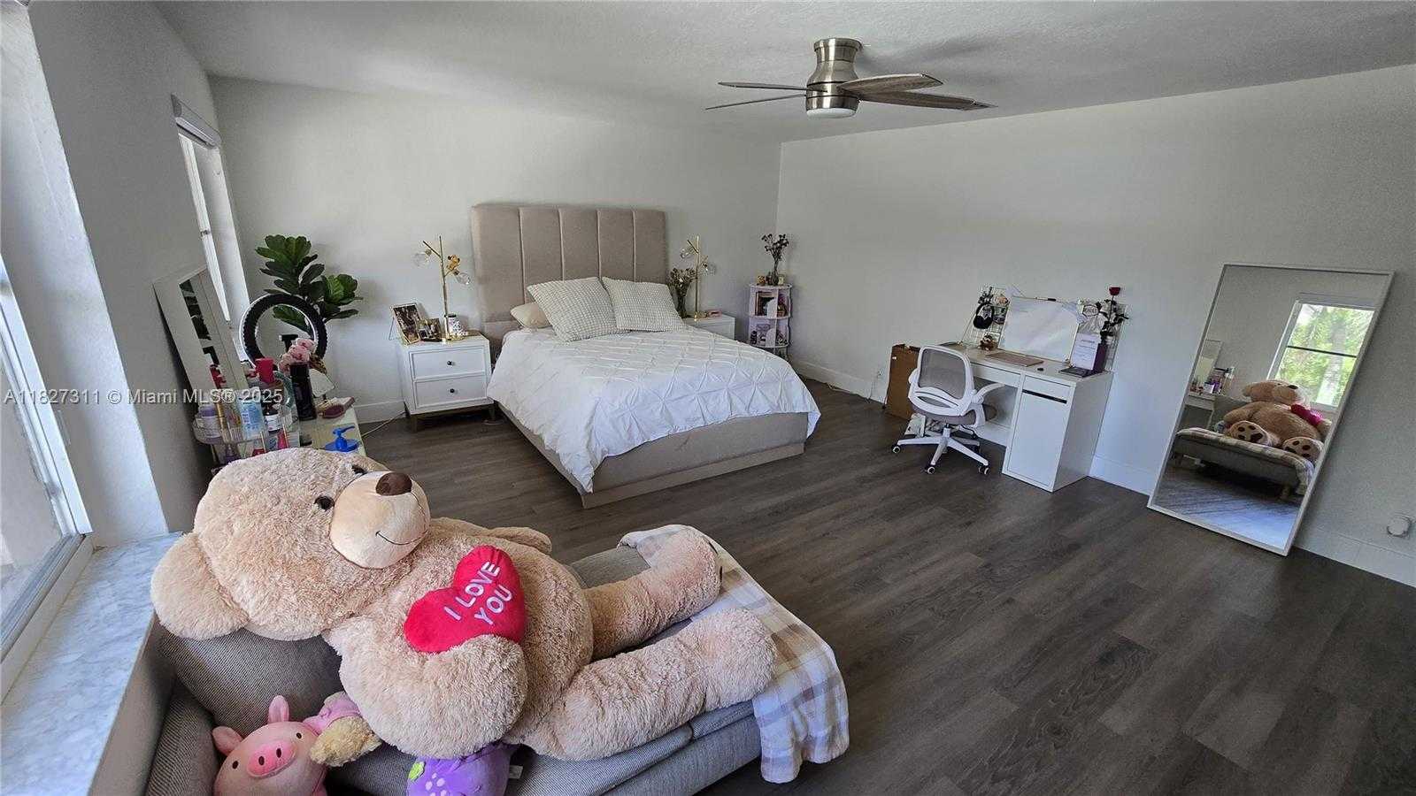 Small Image of 1425 CROSSBILL CT, Weston Number 40