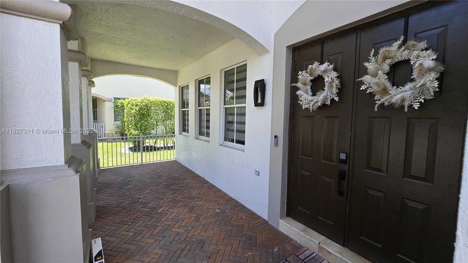 Small Image of 1425 CROSSBILL CT, Weston Number 5