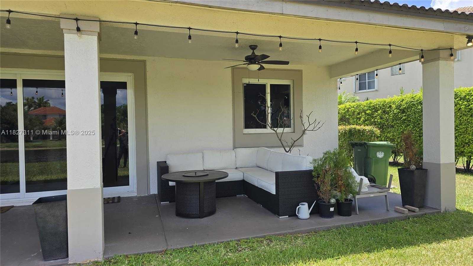 Small Image of 1425 CROSSBILL CT, Weston Number 62