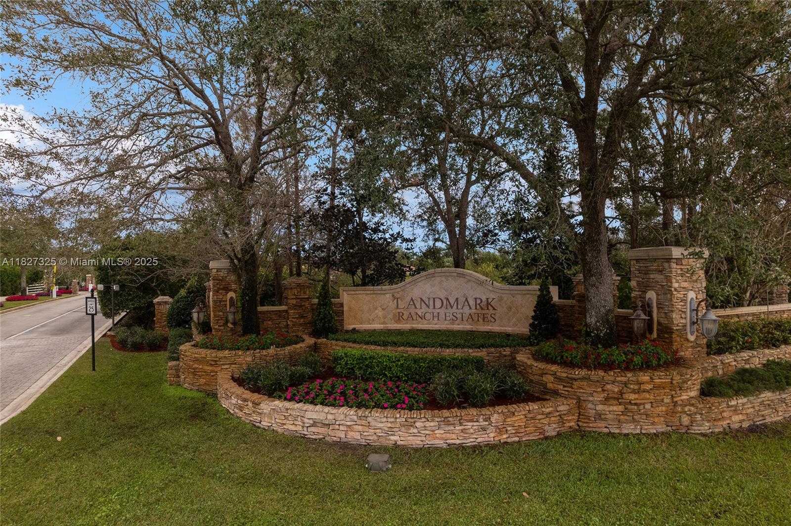 Small Image of 16825 BERKSHIRE CT, Southwest Ranches Number 32