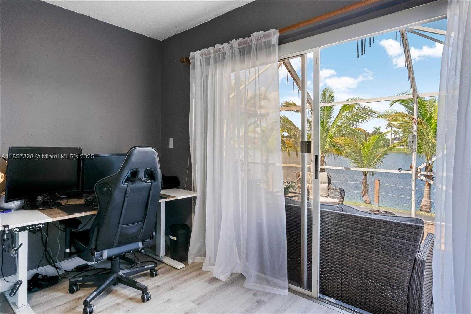 Small Image of 9891 SOUTH WEST 221ST TER, Cutler Bay Number 12