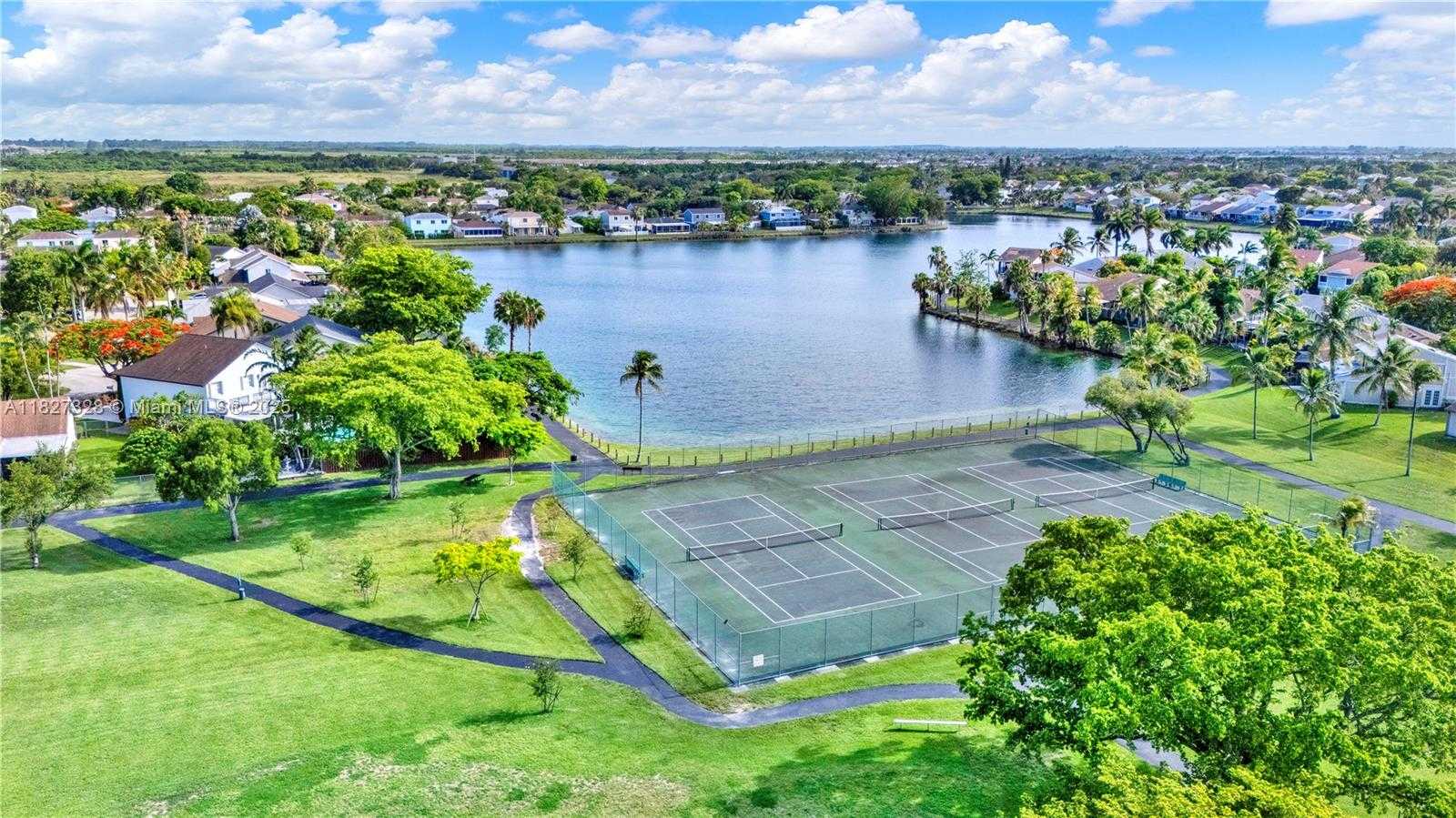 Small Image of 9891 SOUTH WEST 221ST TER, Cutler Bay Number 25