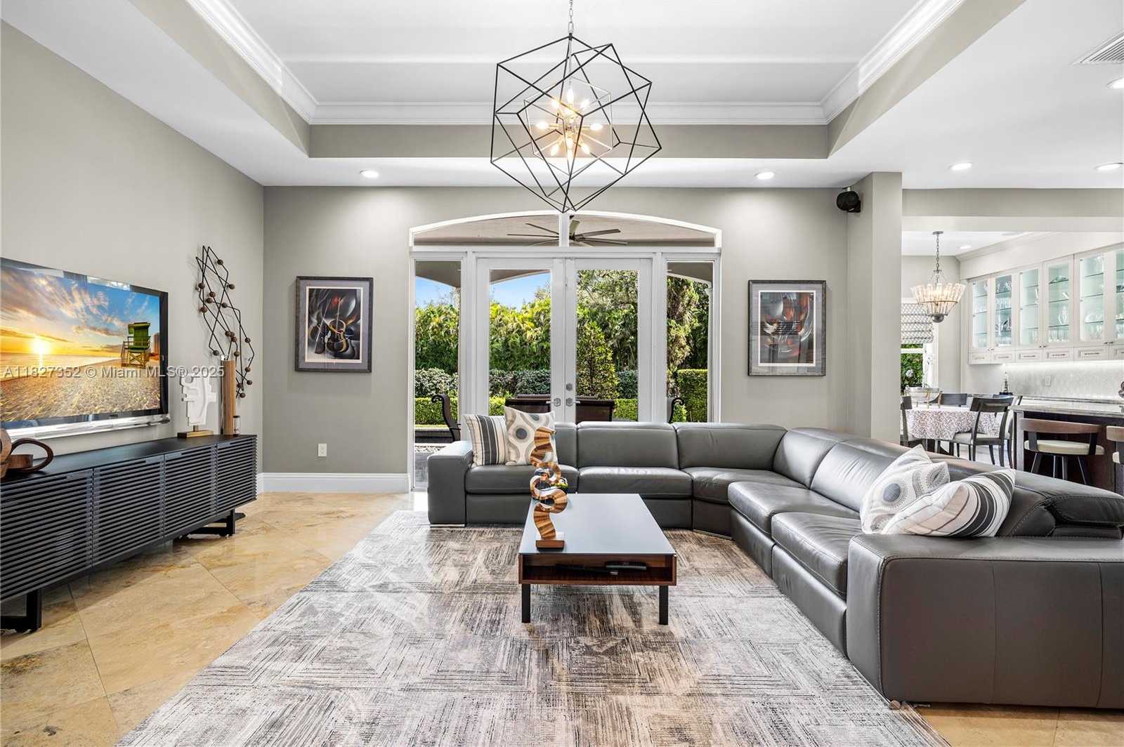 Small Image of 1171 TIARA CT, Coral Gables Number 10