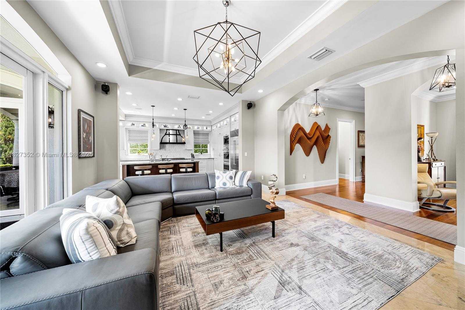Small Image of 1171 TIARA CT, Coral Gables Number 11