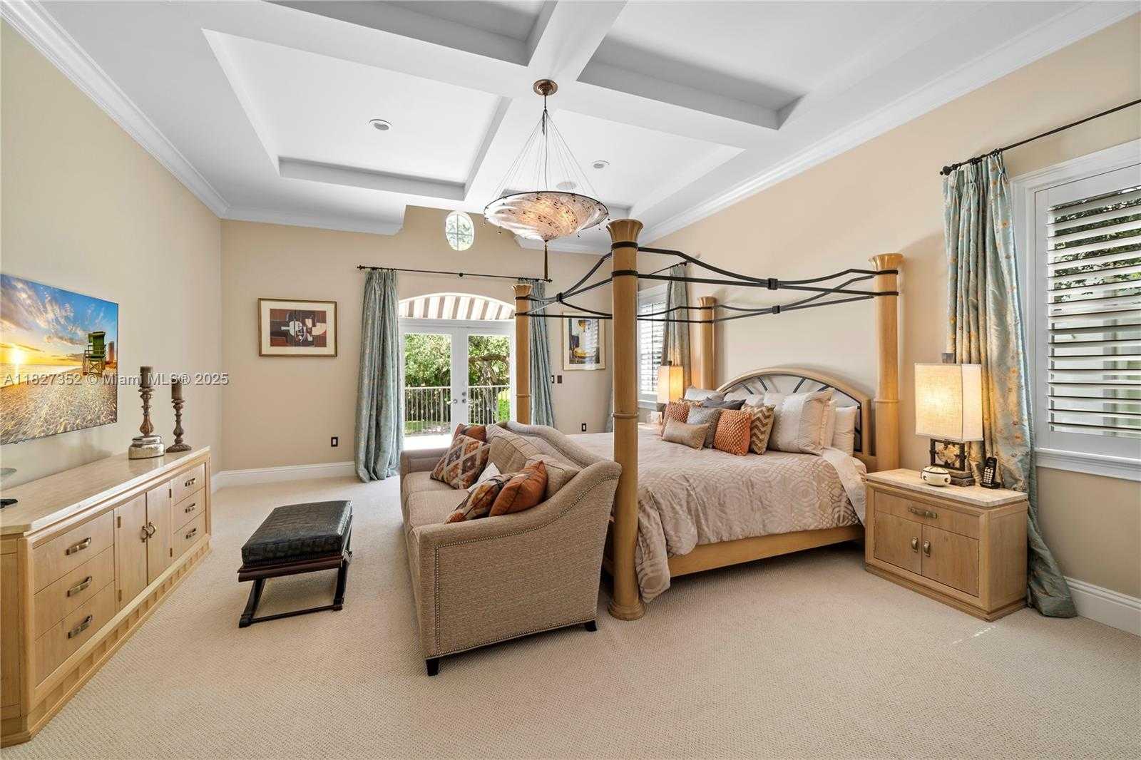 Small Image of 1171 TIARA CT, Coral Gables Number 28