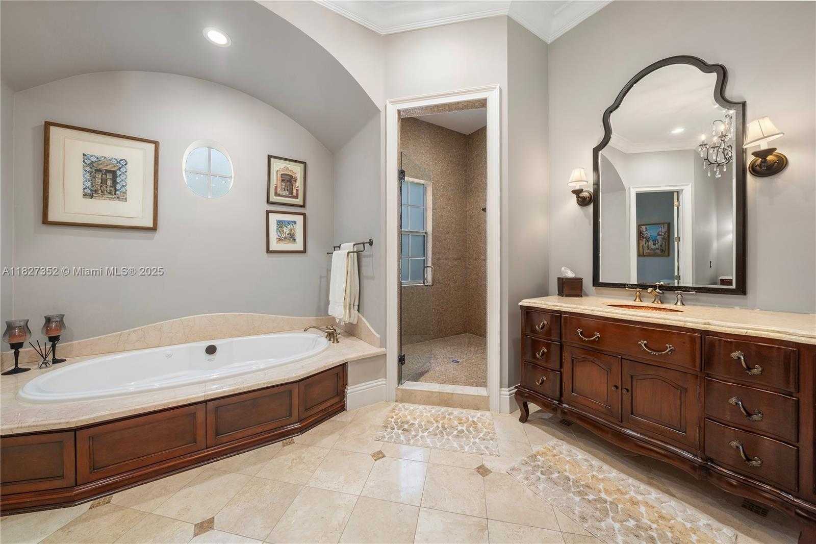 Small Image of 1171 TIARA CT, Coral Gables Number 32