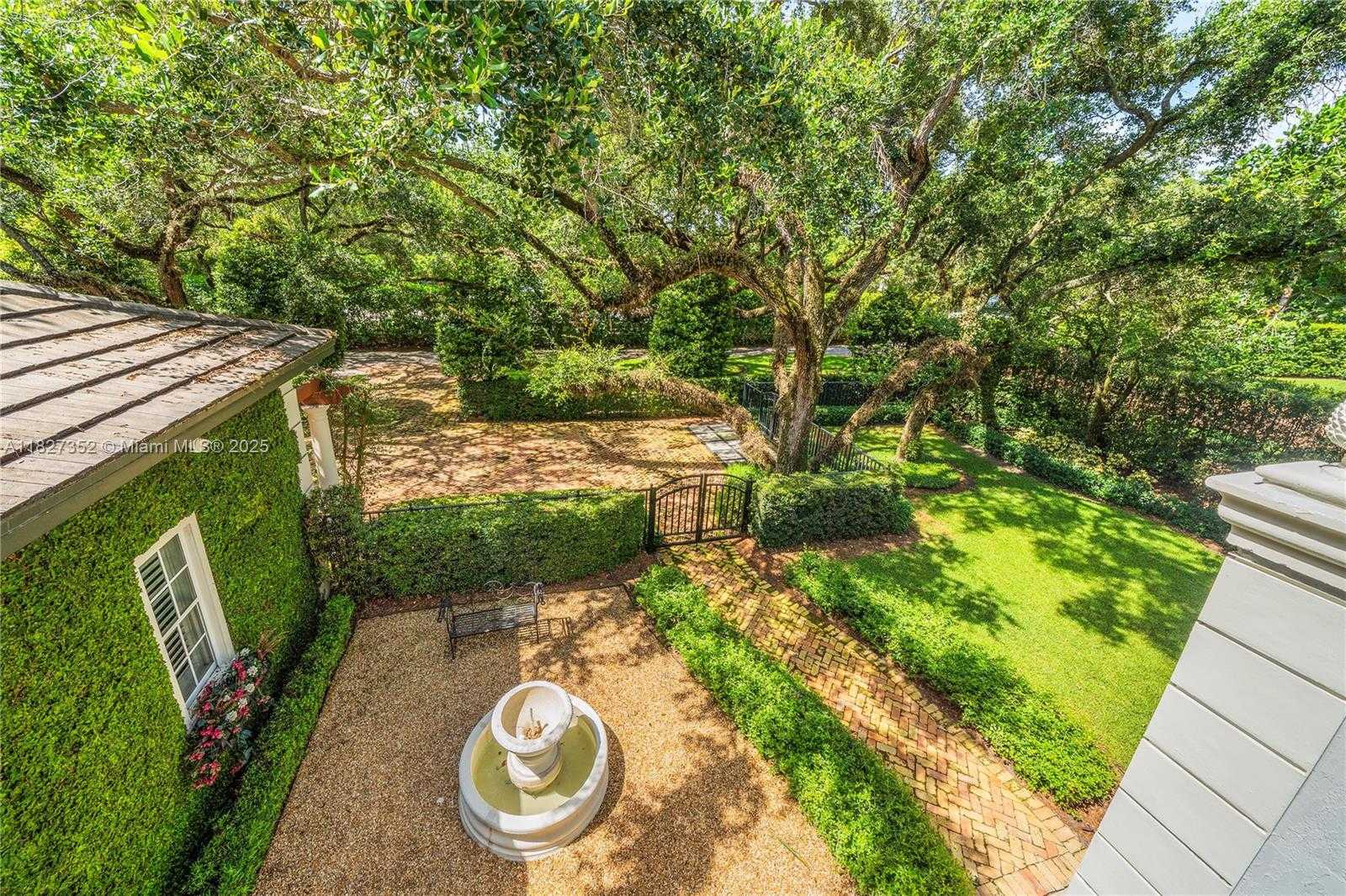 Small Image of 1171 TIARA CT, Coral Gables Number 41