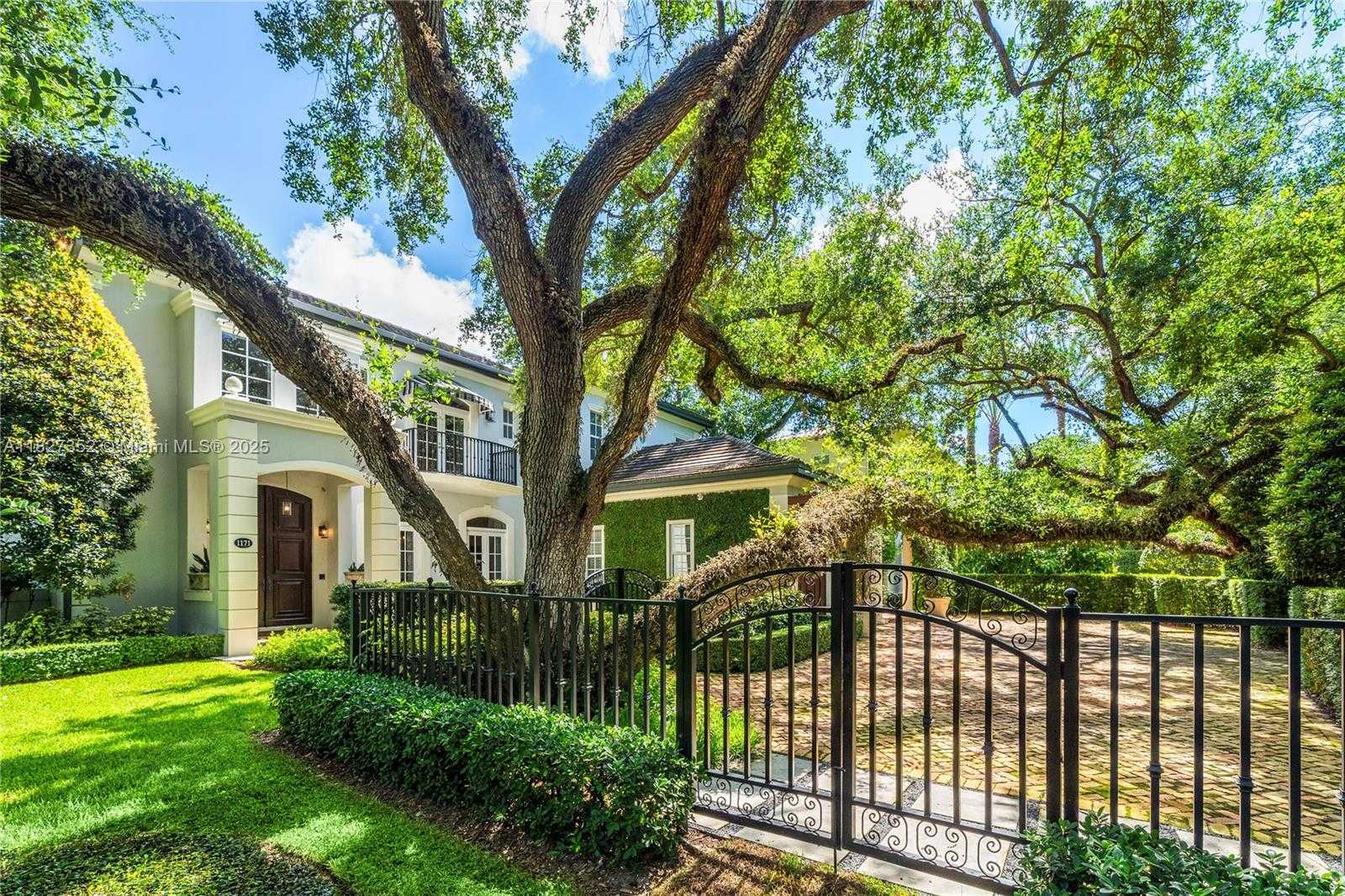 Small Image of 1171 TIARA CT, Coral Gables Number 51