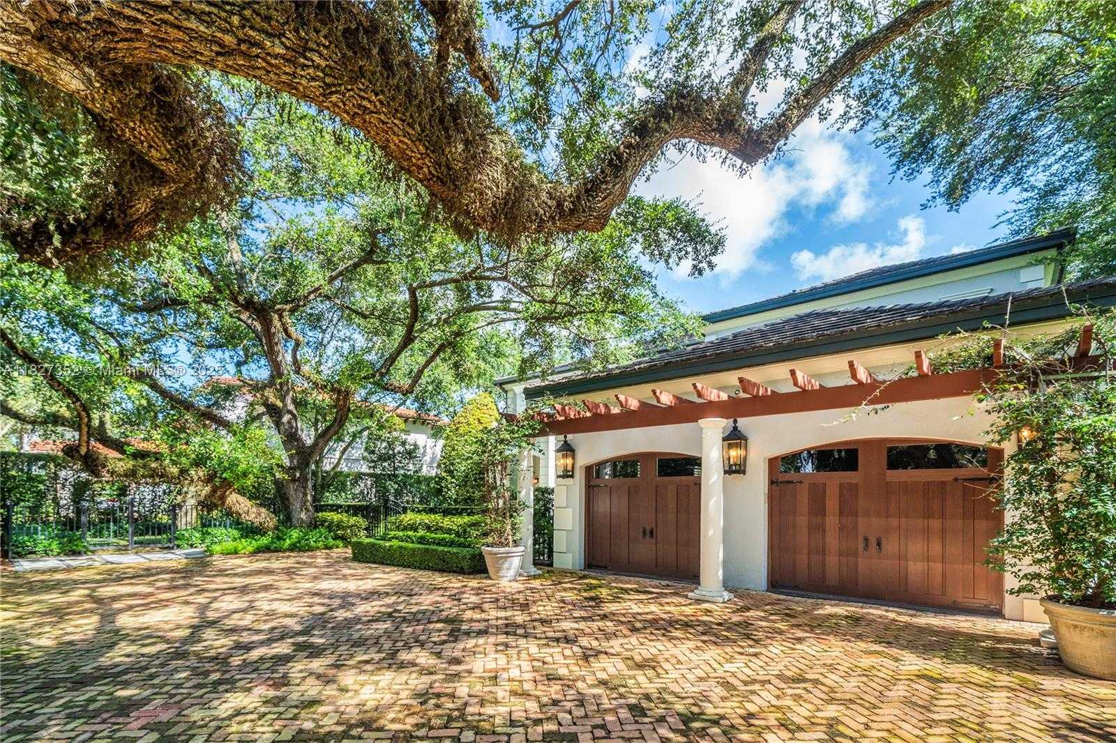 Small Image of 1171 TIARA CT, Coral Gables Number 52