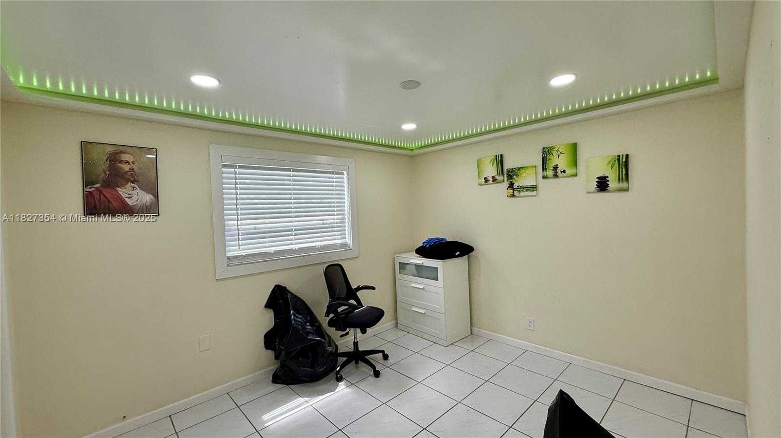 Small Image of 6646 NORTH WEST 1ST CT, Margate Number 43