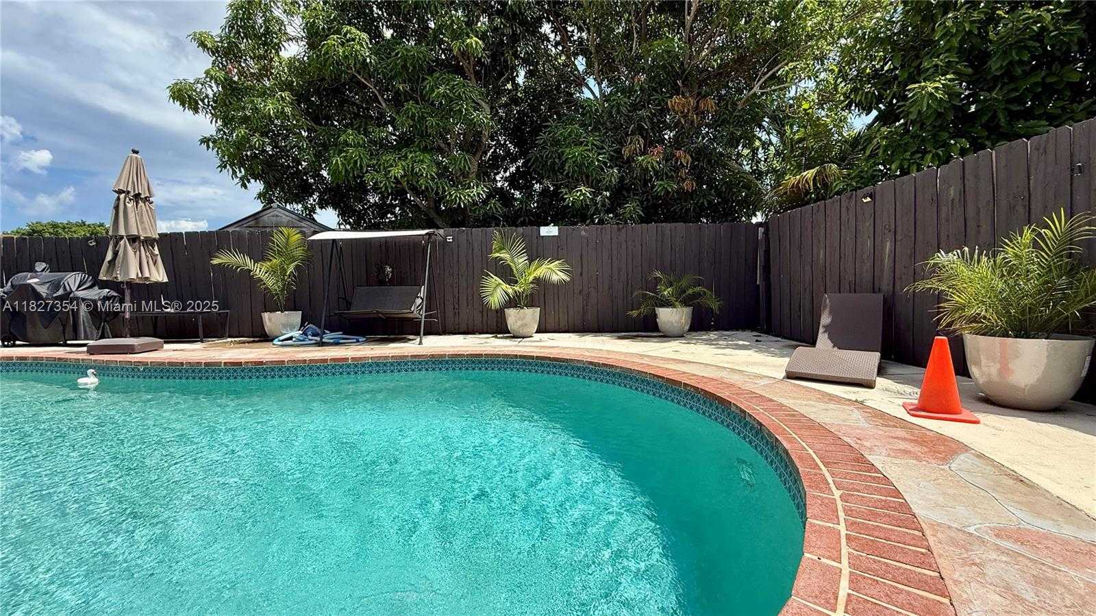 Small Image of 6646 NORTH WEST 1ST CT, Margate Number 60