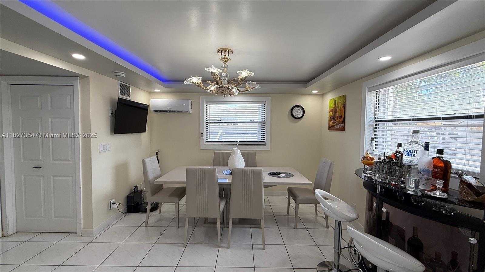 Small Image of 6646 NORTH WEST 1ST CT, Margate Number 9