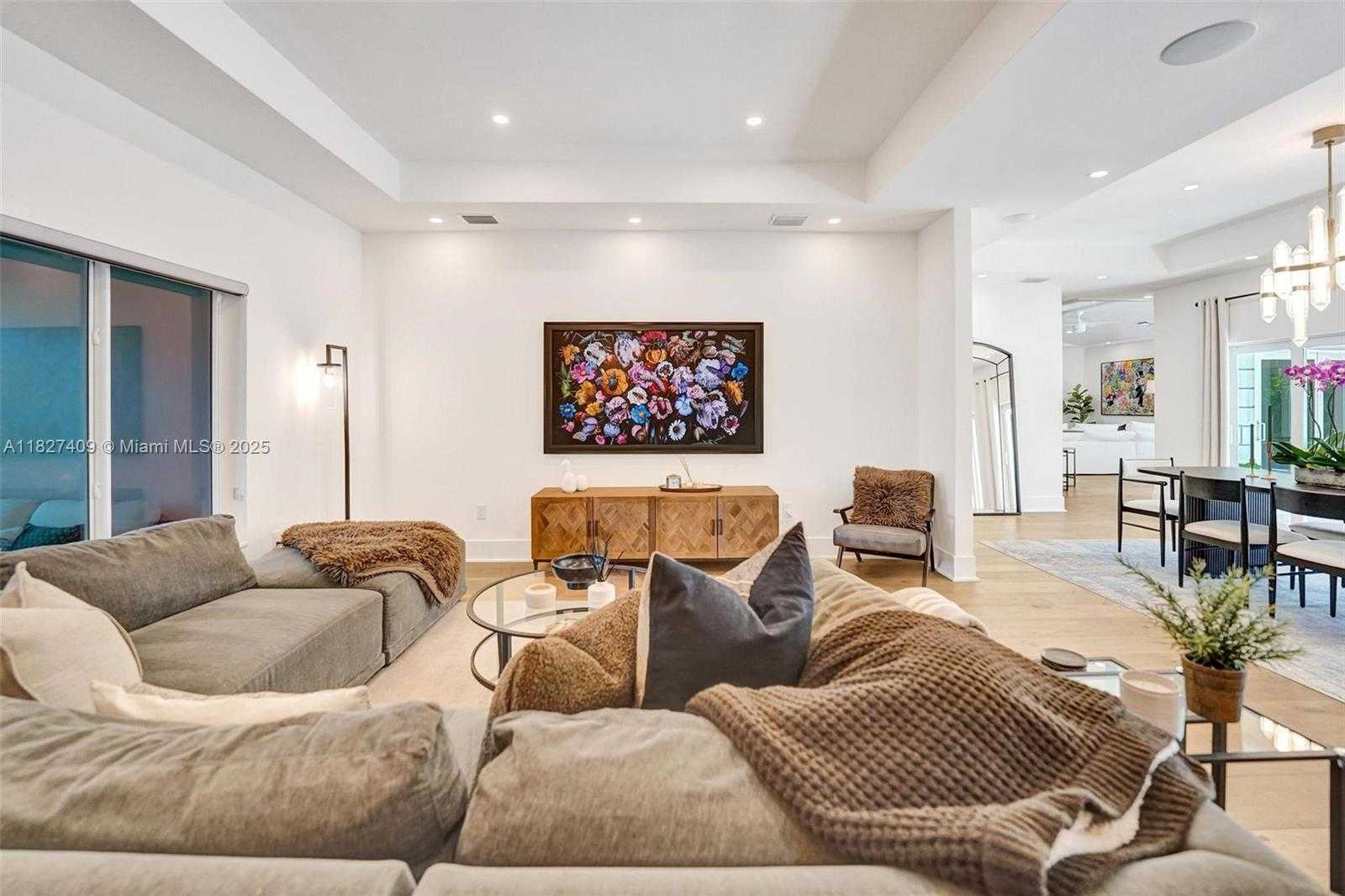 Small Image of 1206 EAST LAKE DR, Fort Lauderdale Number 11