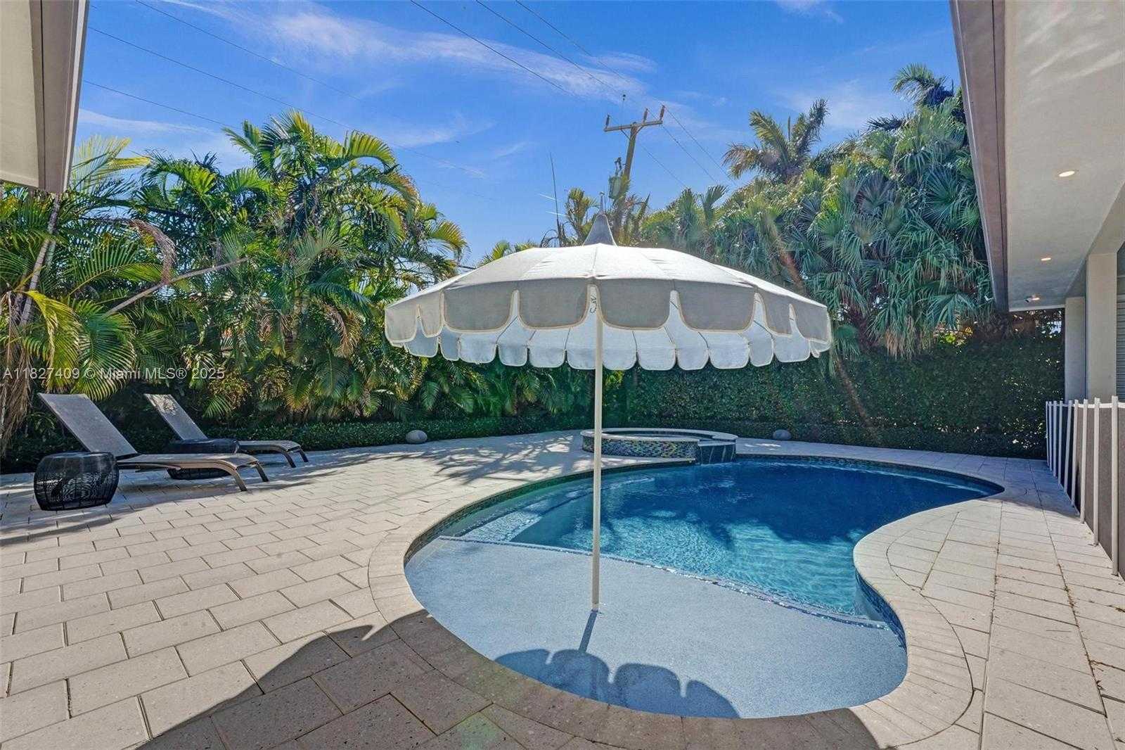 Small Image of 1206 EAST LAKE DR, Fort Lauderdale Number 58