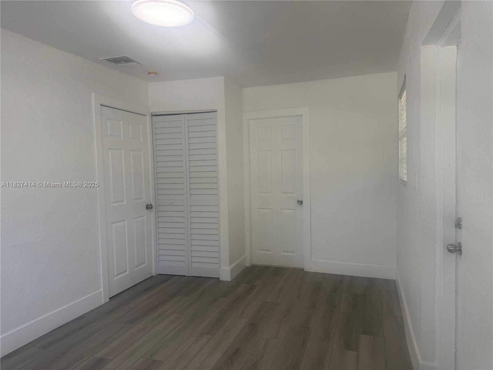 Small Image of 1657 SOUTH WEST 44TH AVE, Fort Lauderdale Number 14