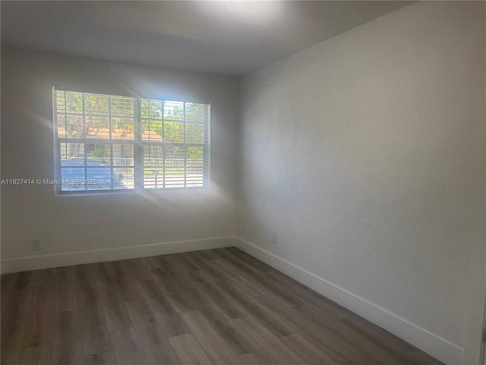 Small Image of 1657 SOUTH WEST 44TH AVE, Fort Lauderdale Number 15