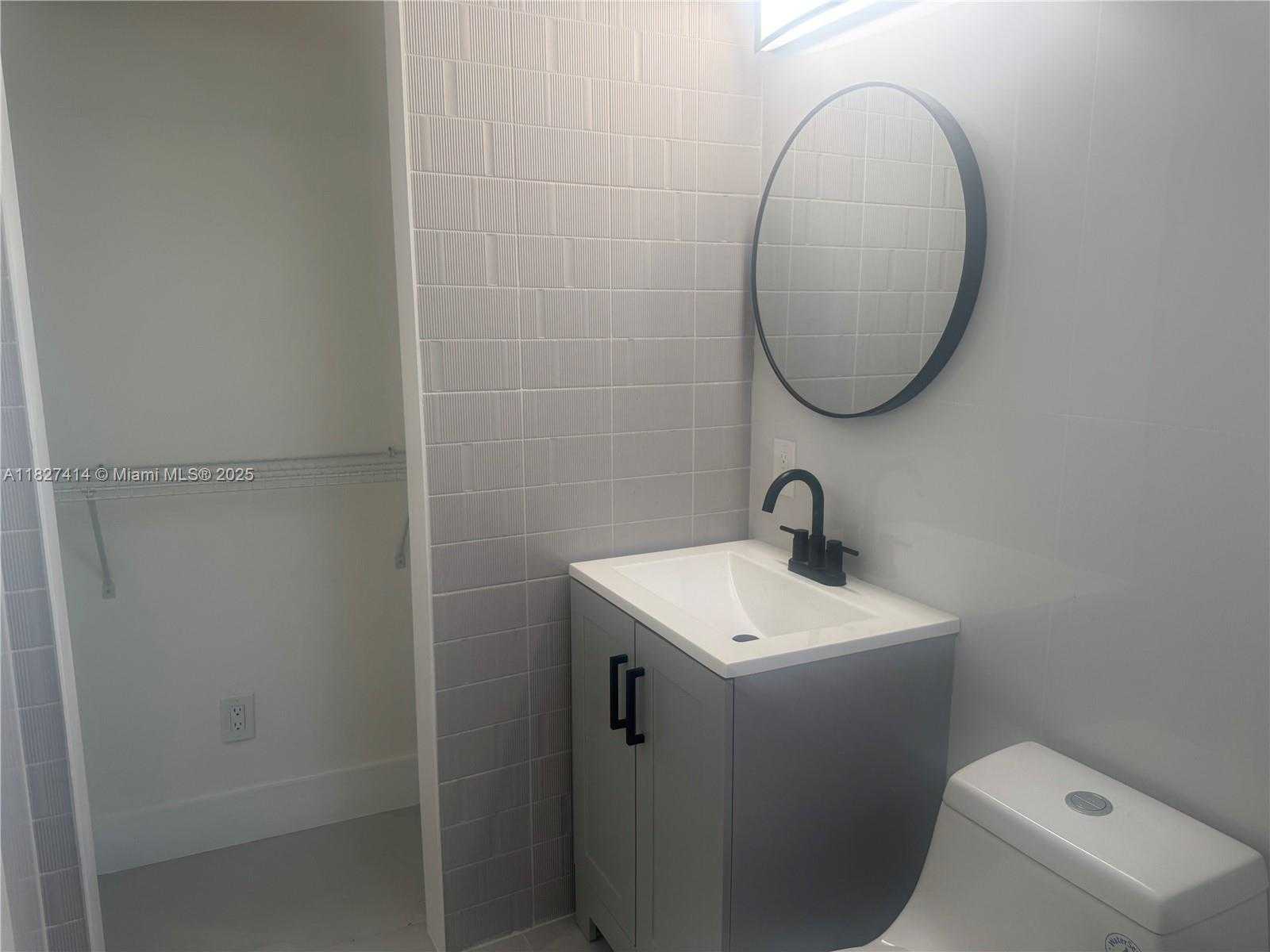 Small Image of 1657 SOUTH WEST 44TH AVE, Fort Lauderdale Number 17