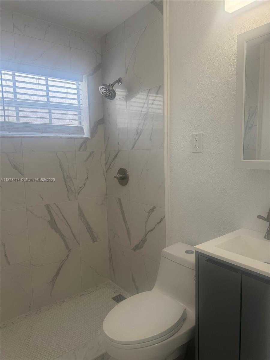 Small Image of 1657 SOUTH WEST 44TH AVE, Fort Lauderdale Number 23