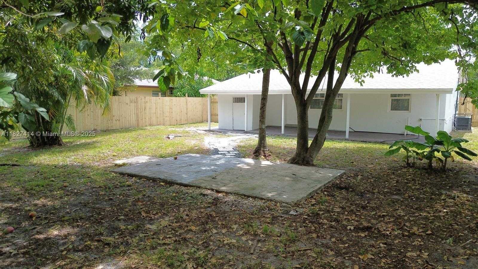 Small Image of 1657 SOUTH WEST 44TH AVE, Fort Lauderdale Number 29