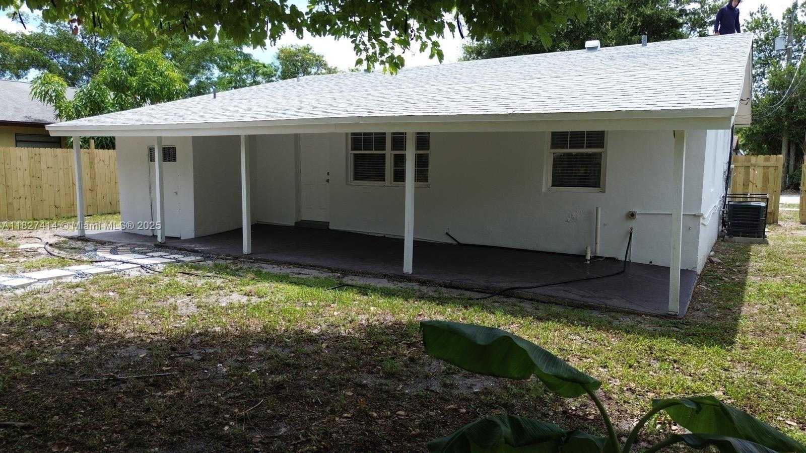 Small Image of 1657 SOUTH WEST 44TH AVE, Fort Lauderdale Number 30
