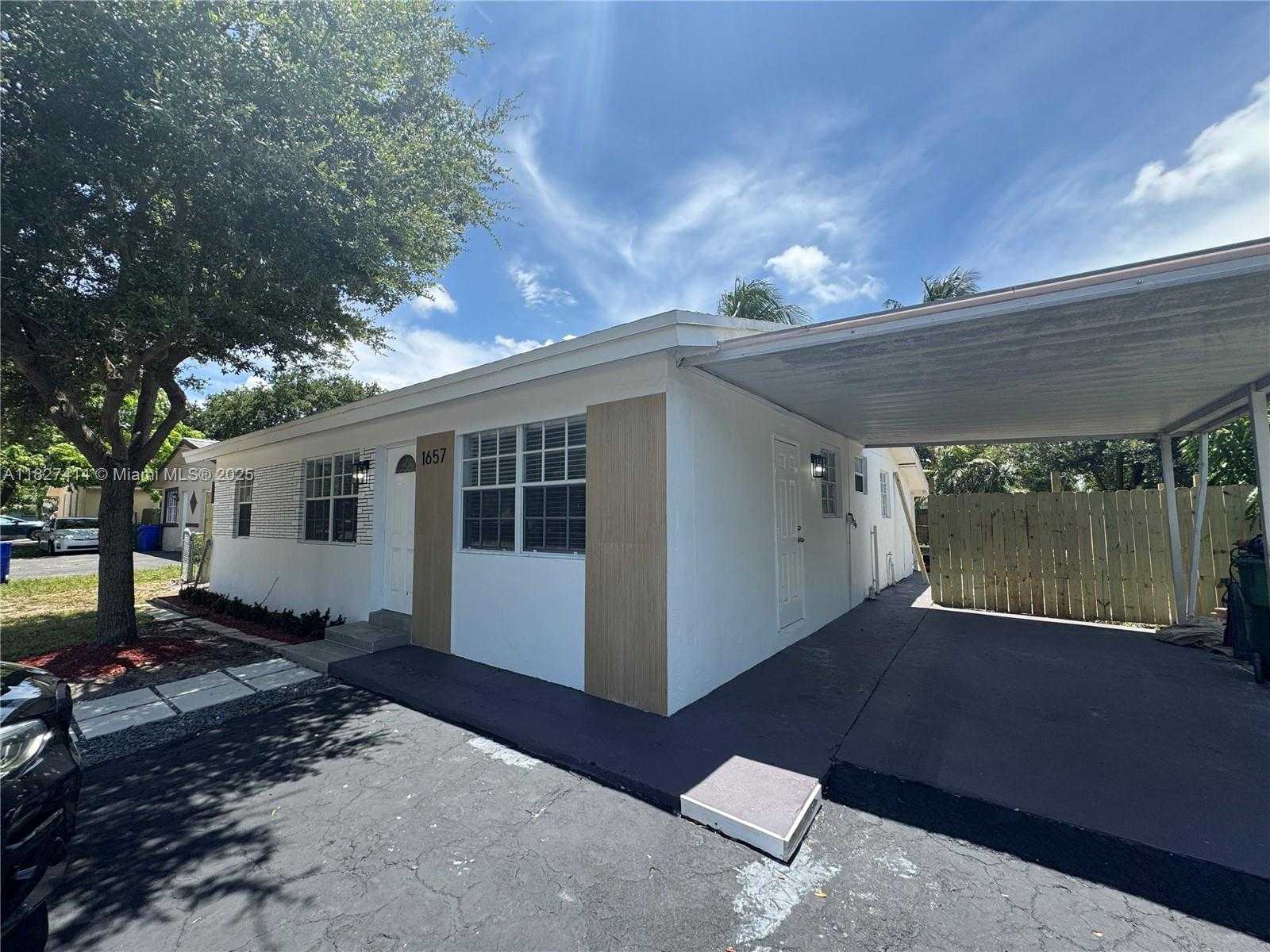 Small Image of 1657 SOUTH WEST 44TH AVE, Fort Lauderdale Number 5