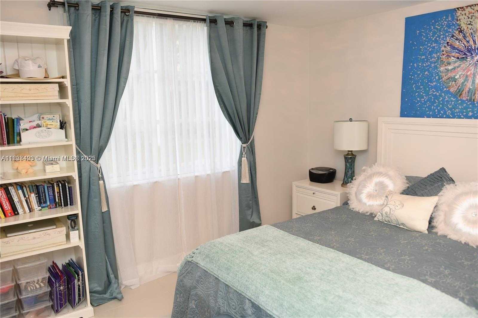 Small Image of 4560 NORTH WEST 107TH AVE, Doral Number 11
