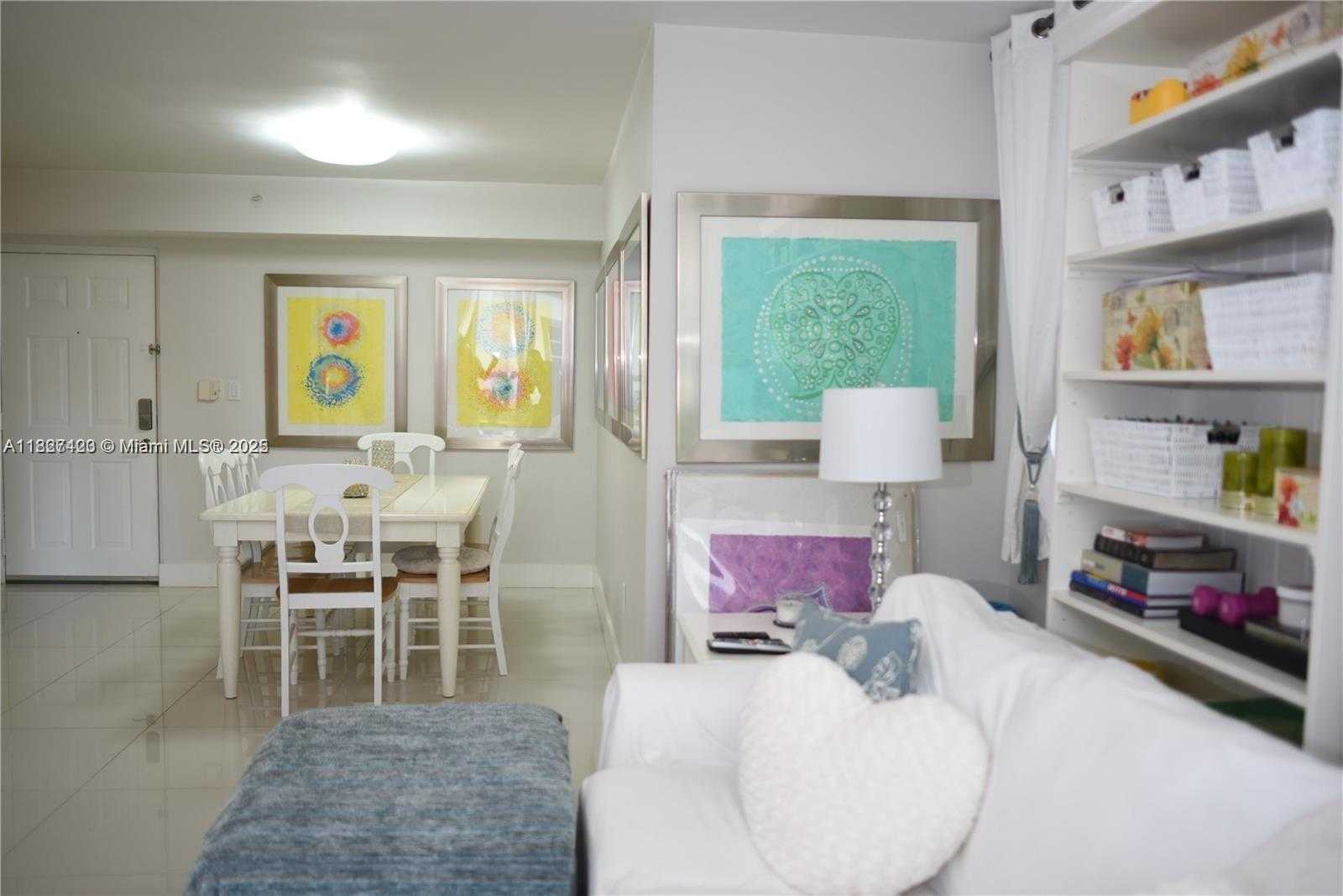 Small Image of 4560 NORTH WEST 107TH AVE, Doral Number 4