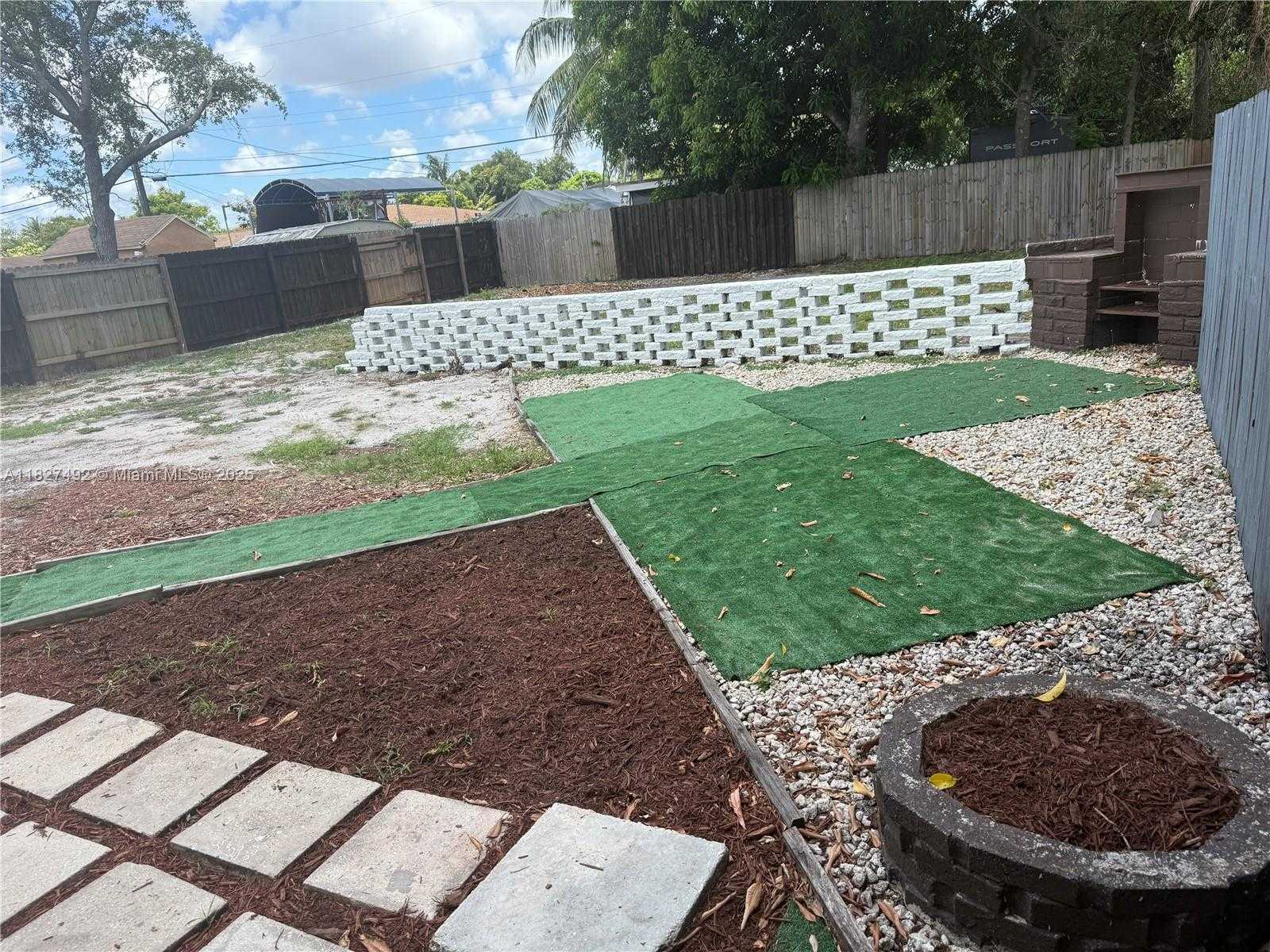 Small Image of 825 NORTH WEST 127TH ST, North Miami Number 11