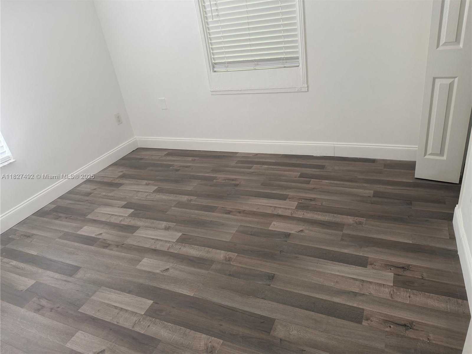 Small Image of 825 NORTH WEST 127TH ST, North Miami Number 9