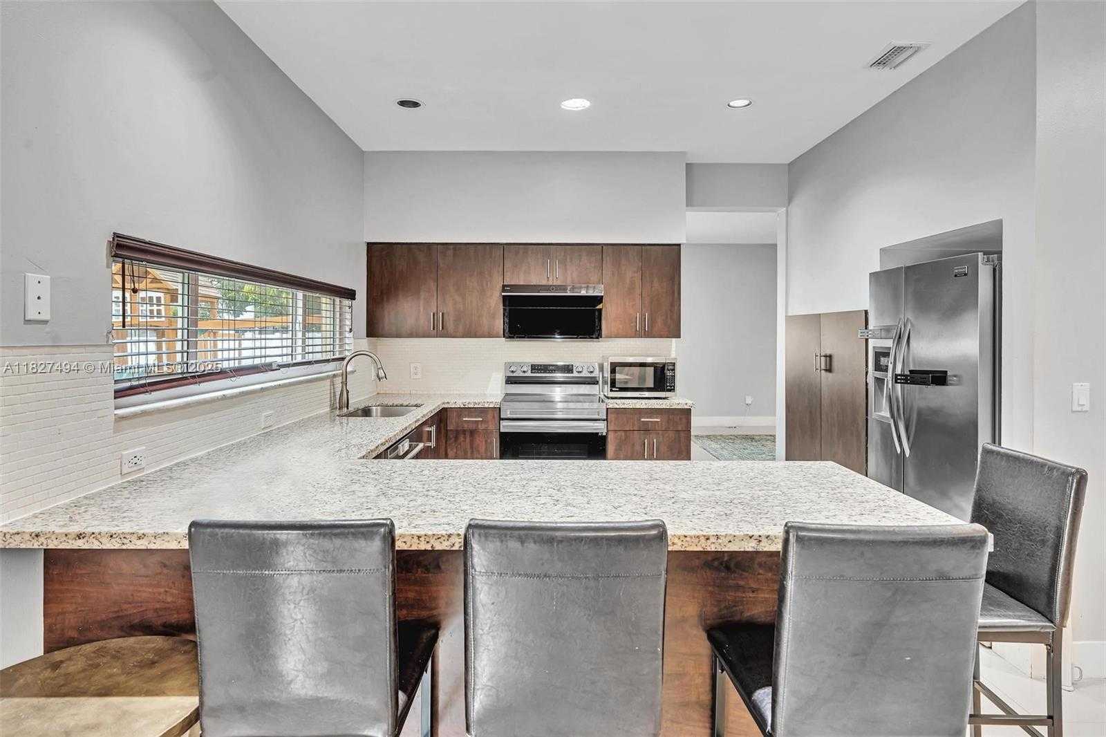 Small Image of 10301 PANAMA ST, Cooper City Number 19