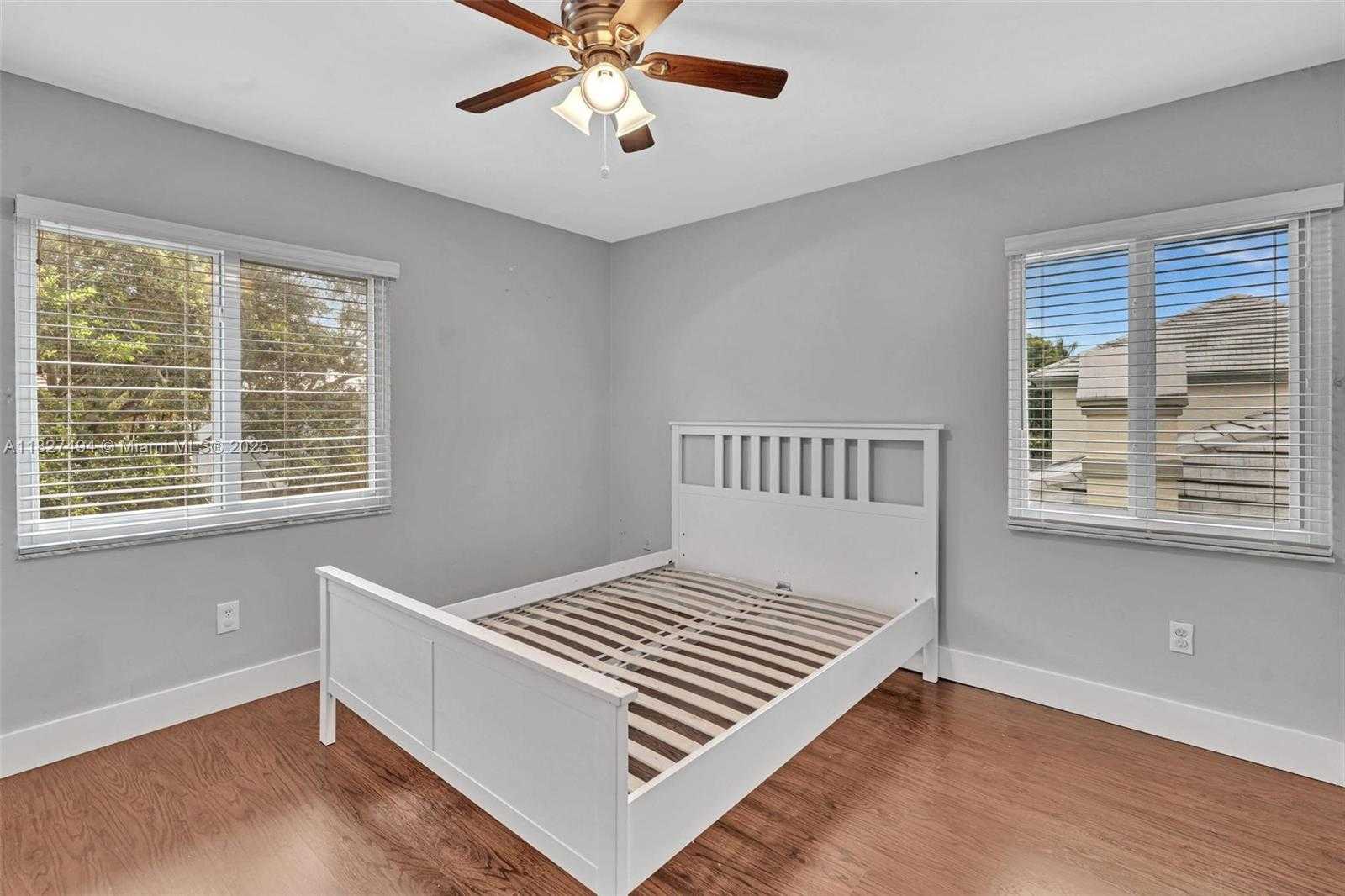 Small Image of 10301 PANAMA ST, Cooper City Number 35