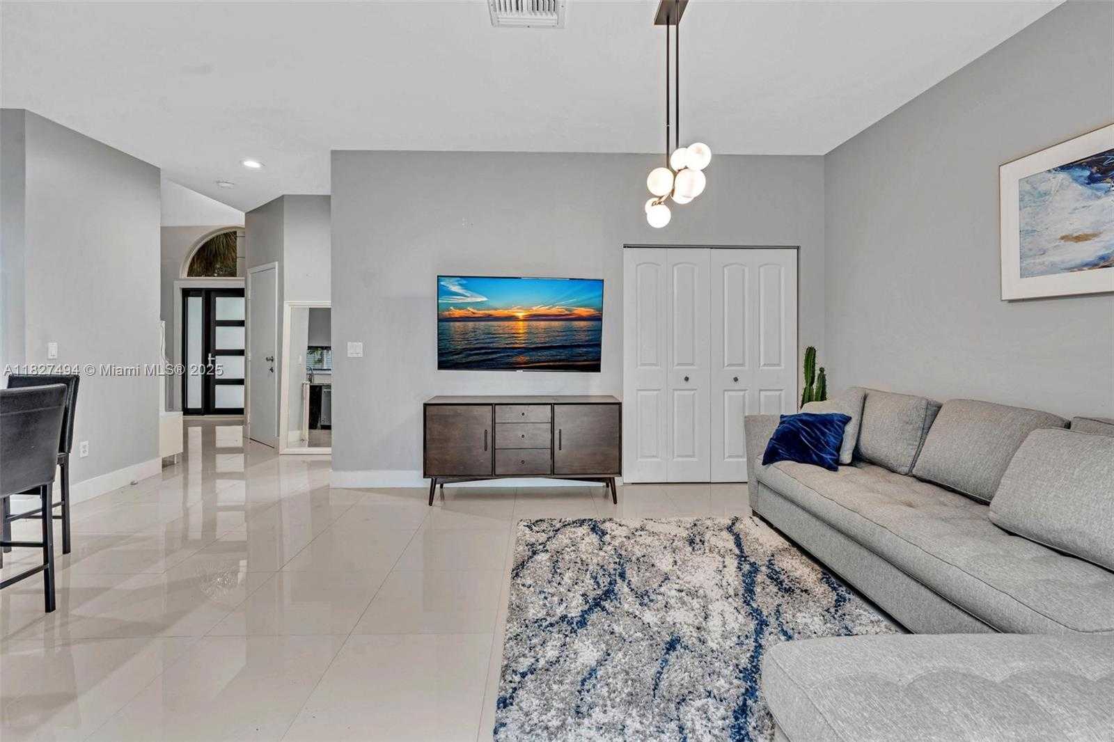 Small Image of 10301 PANAMA ST, Cooper City Number 36
