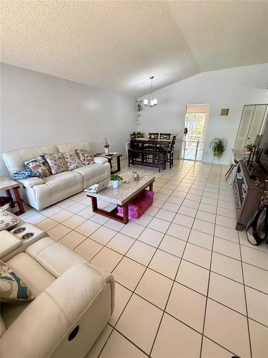 Small Image of 10381 SOUTH WEST 205TH TER, Cutler Bay Number 20